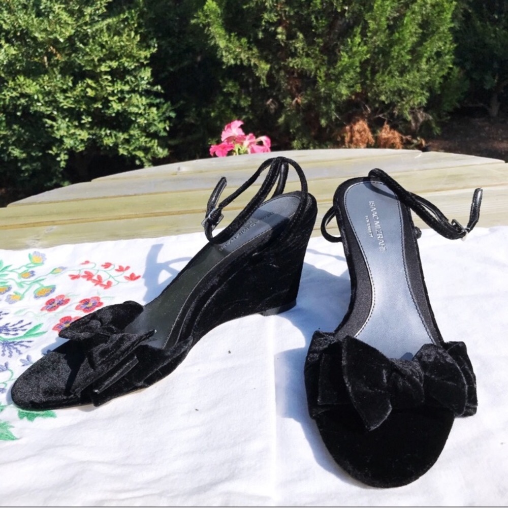 Isaac Mizrahi Michelle Velvet Bow Toe Wedge Heel